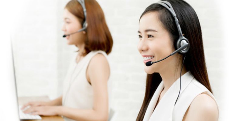 Kết nối thông qua hotline